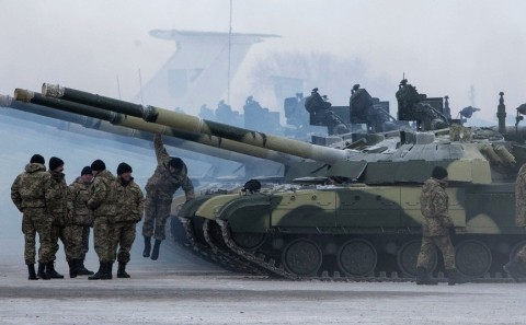 Ukraine plans to increase defense and national security in 2015 - ảnh 1
